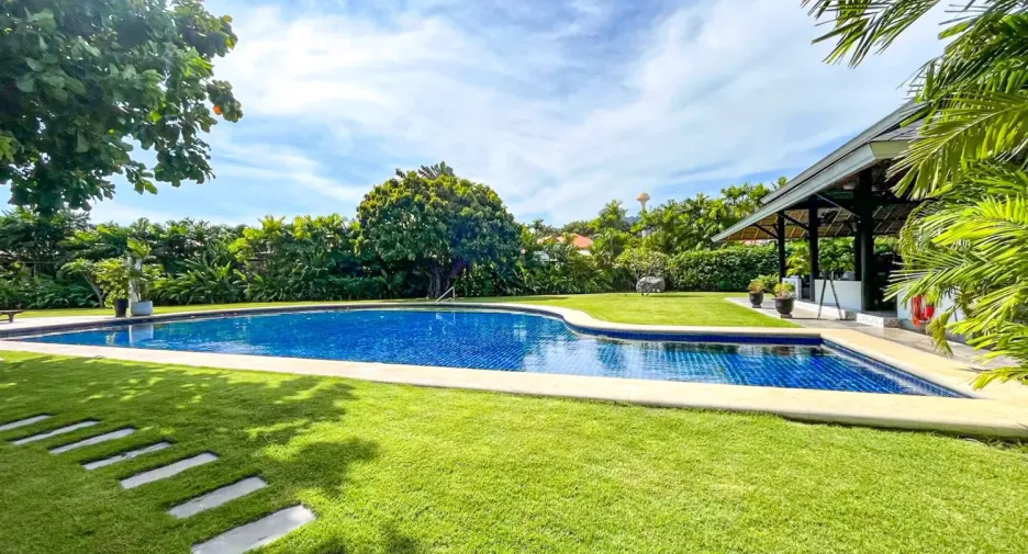 For sale 3 bedrooms villa in Hua Hin, Prachuap Khiri Khan
