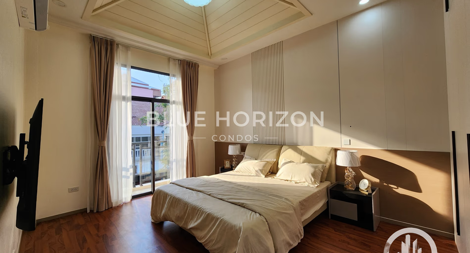 For sale 4 bedrooms house in Bang Lamung, Chonburi