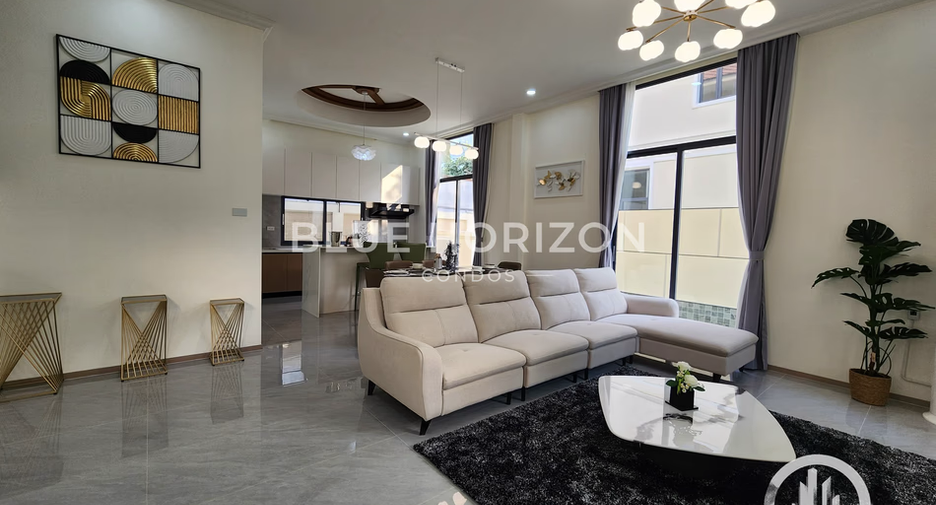 For sale 4 bedrooms house in Bang Lamung, Chonburi