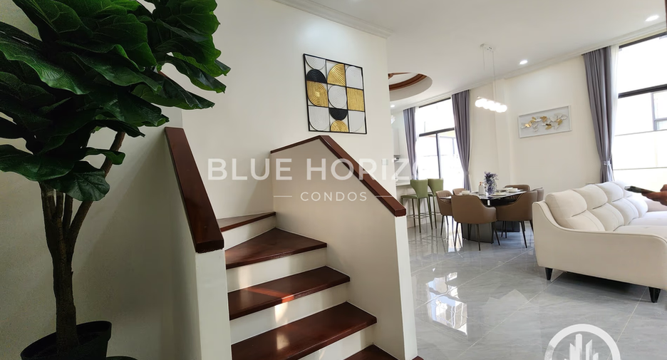 For sale 4 bedrooms house in Bang Lamung, Chonburi