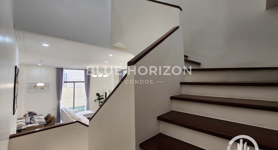 For sale 4 bedrooms house in Bang Lamung, Chonburi