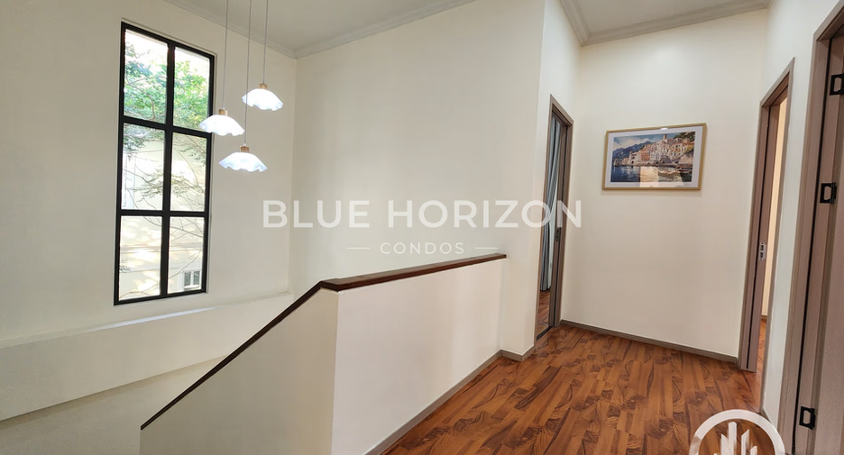 For sale 4 bedrooms house in Bang Lamung, Chonburi