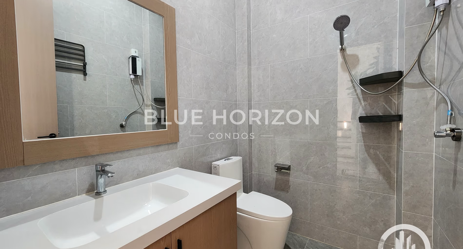 For sale 4 bedrooms house in Bang Lamung, Chonburi