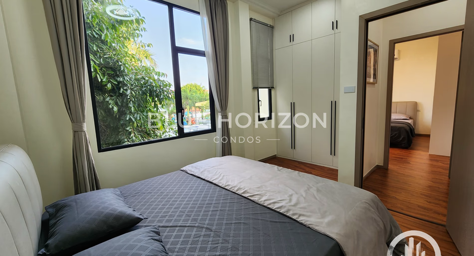 For sale 4 bedrooms house in Bang Lamung, Chonburi