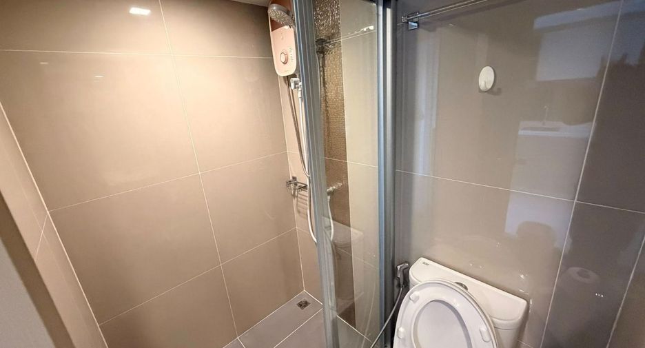 Wohnung zur Miete mit 1 Zimmer in Huai Khwang, Bangkok