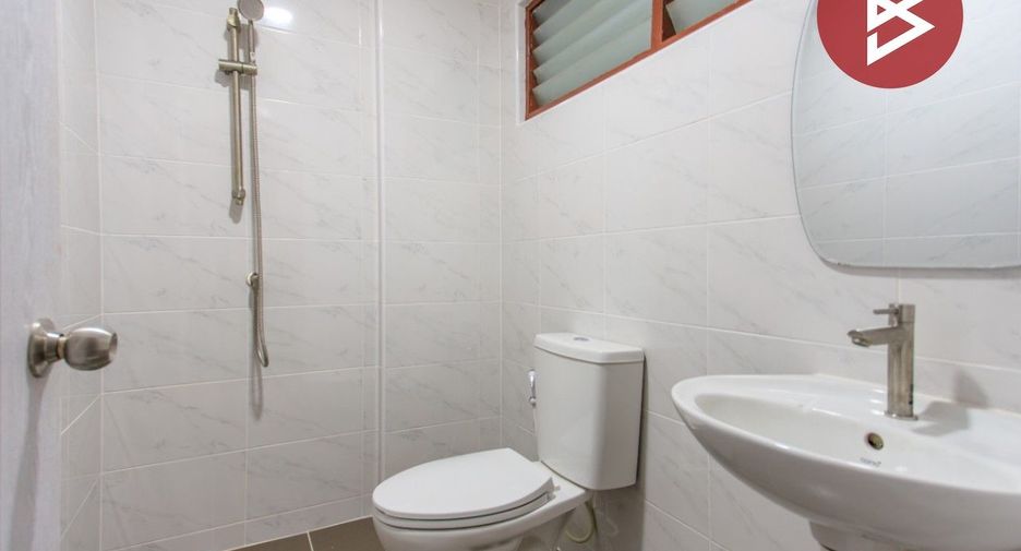 À vendre 3 chambres maison de ville à Mueang Samut Prakan, Samut Prakan