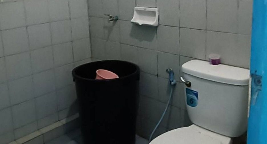 For sale 2 bedrooms townhouse in Bang Pakong, Chachoengsao