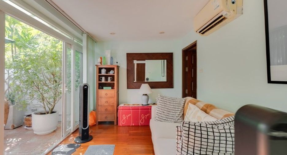 À vendre 3 chambres condo à Watthana, Bangkok