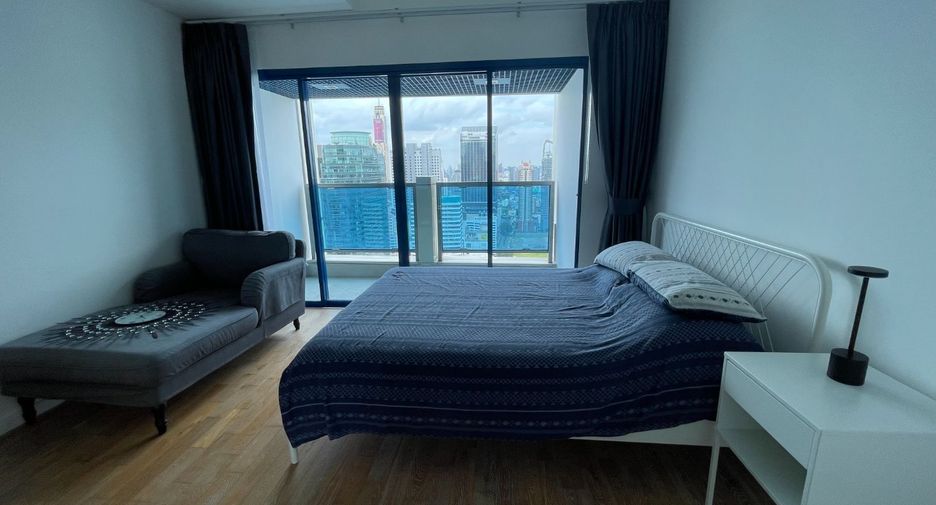 For rent 2 ベッドルーム condo in Pathum Wan, Bangkok