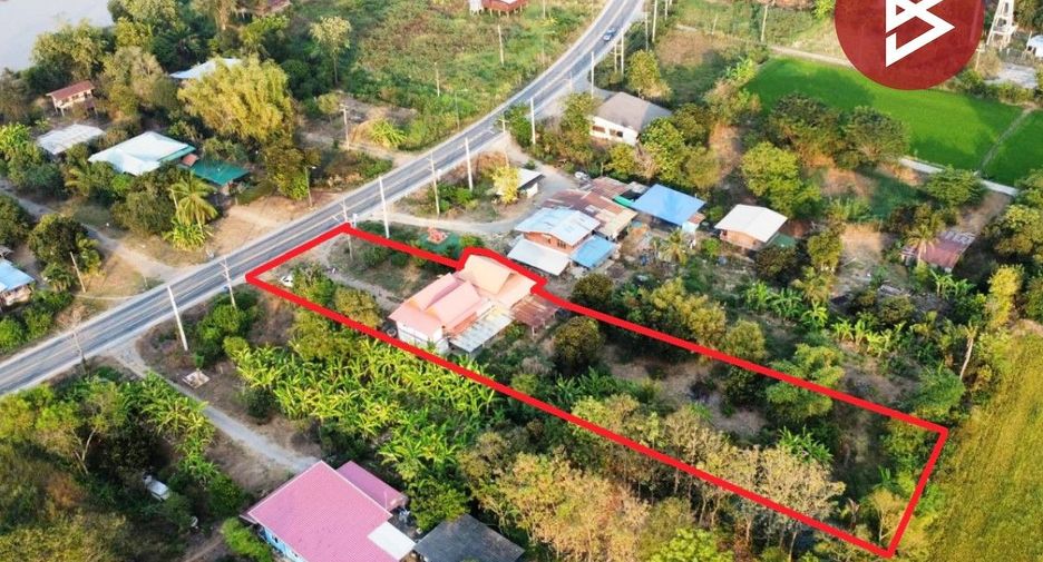 For sale 3 bedrooms house in Bang Mun Nak, Phichit