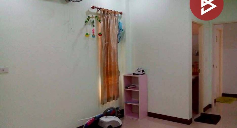 À vendre 3 chambres maison à Pluak Daeng, Rayong