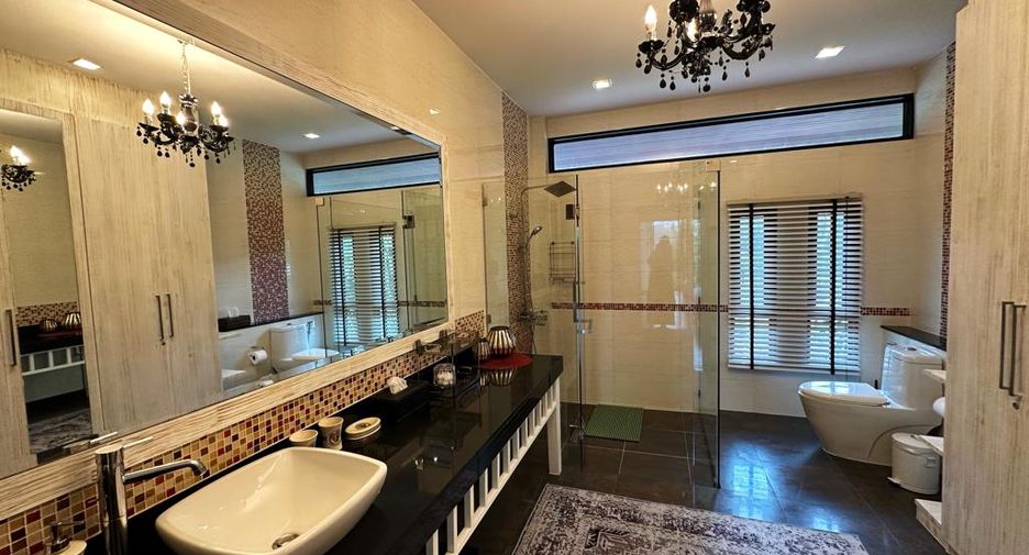 For sale 3 bedrooms villa in Thalang, Phuket