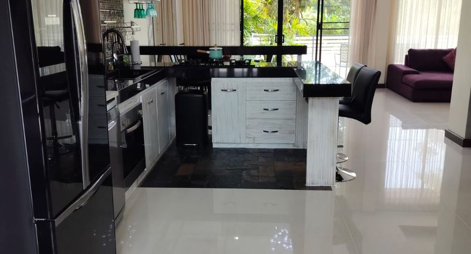 For sale 3 bedrooms villa in Thalang, Phuket