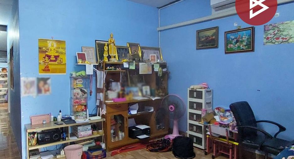 For sale 1 bed townhouse in Mueang Samut Prakan, Samut Prakan