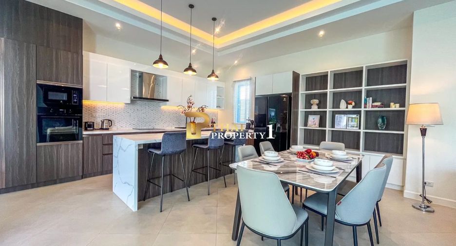 For sale 3 ベッドルーム villa in Hua Hin, Prachuap Khiri Khan