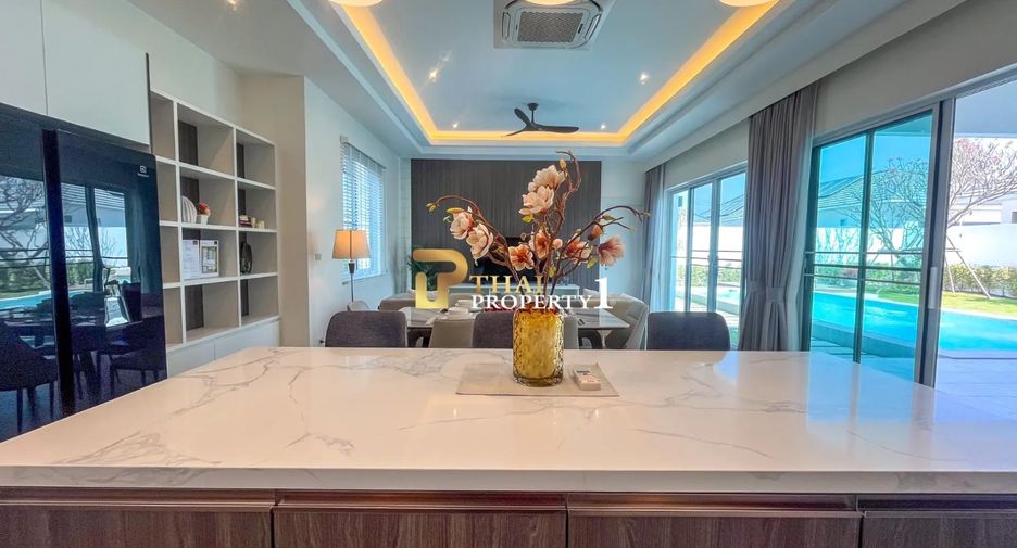 For sale 3 ベッドルーム villa in Hua Hin, Prachuap Khiri Khan