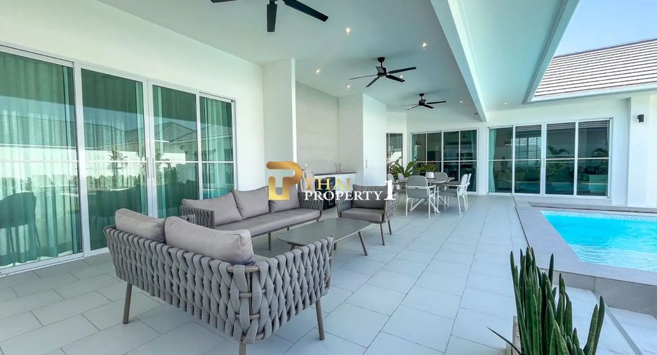 For sale 3 ベッドルーム villa in Hua Hin, Prachuap Khiri Khan
