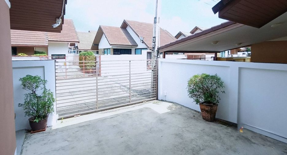 For sale 2 ベッドルーム house in Bang Lamung, Chonburi