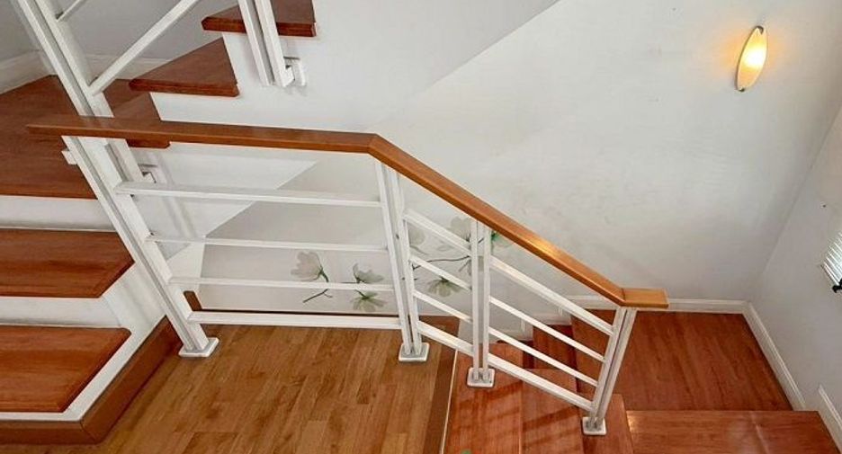 For sale 3 ベッドルーム townhouse in Phra Pradaeng, Samut Prakan
