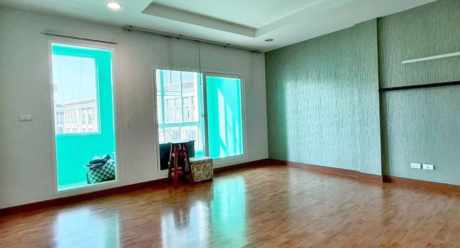For sale 3 ベッドルーム townhouse in Phra Pradaeng, Samut Prakan