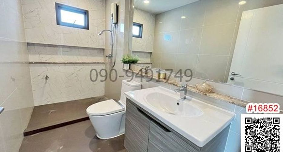 For rent 4 bedrooms house in Thawi Watthana, Bangkok