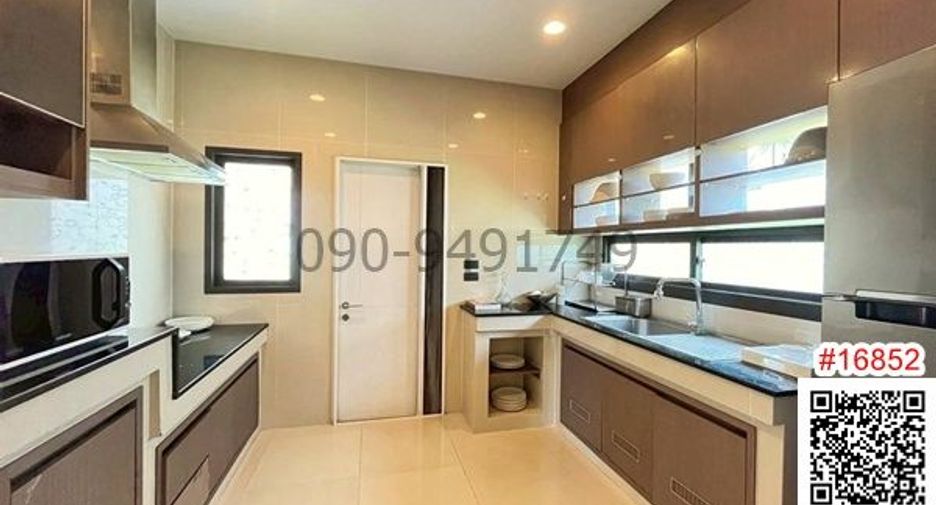 For rent 4 bedrooms house in Thawi Watthana, Bangkok