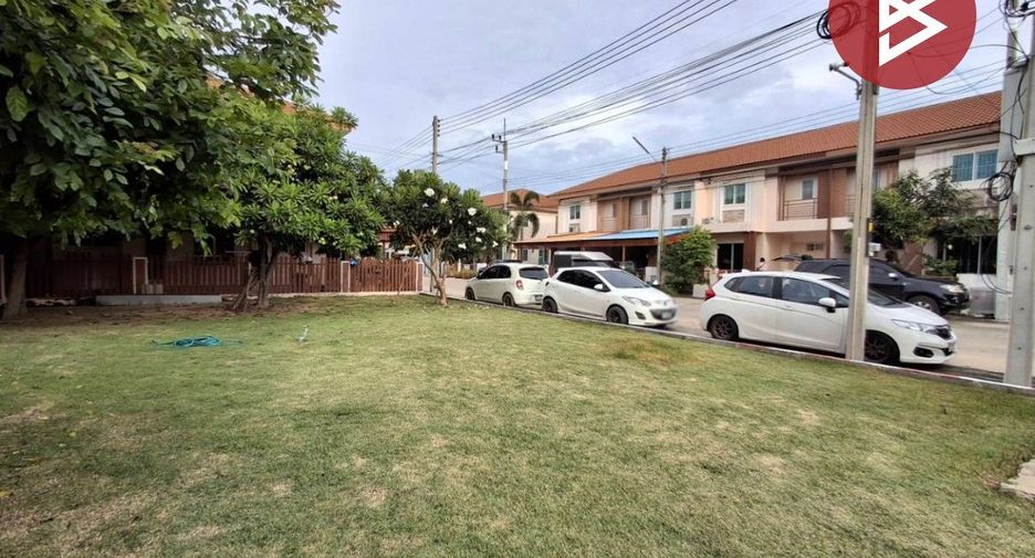 Casa adosada en venta de 4 habitaciones en Mueang Samut Sakhon, Samut Sakhon