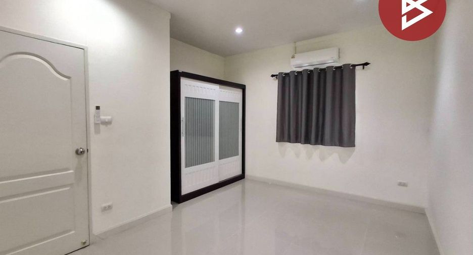 Casa adosada en venta de 4 habitaciones en Mueang Samut Sakhon, Samut Sakhon