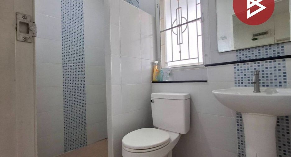 Casa adosada en venta de 4 habitaciones en Mueang Samut Sakhon, Samut Sakhon