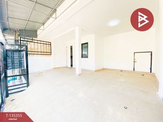 出售 3 卧室 联排别墅 在 Mueang Samut Sakhon, Samut Sakhon