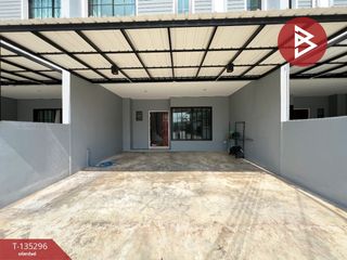 For sale 3 bedrooms townhouse in Phan Thong, Chonburi