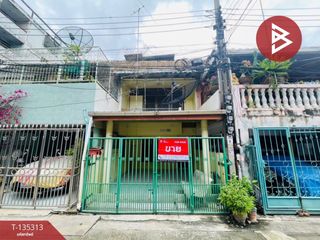 For sale 3 bedrooms townhouse in Phra Khanong, Bangkok