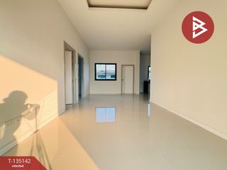For sale 3 bedrooms house in Mueang Samut Songkhram, Samut Songkhram