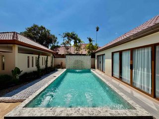 Villa zur Miete mit 4 Zimmer in Bang Lamung, Chonburi