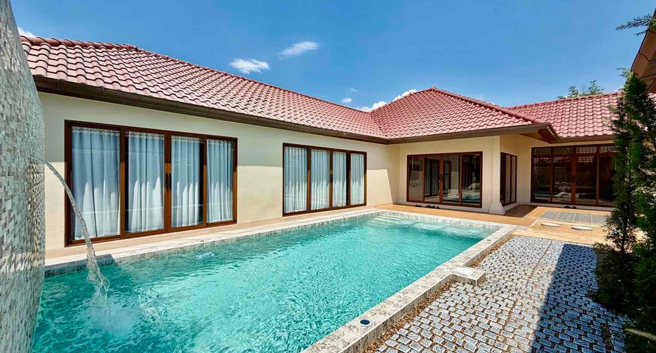 Villa en alquiler de 4 habitaciones en Bang Lamung, Chonburi