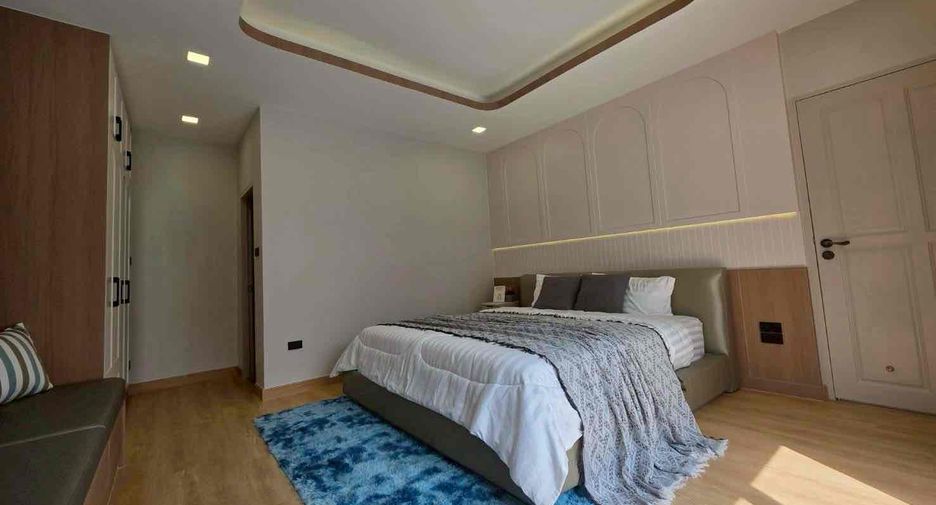 Villa en alquiler de 4 habitaciones en Bang Lamung, Chonburi