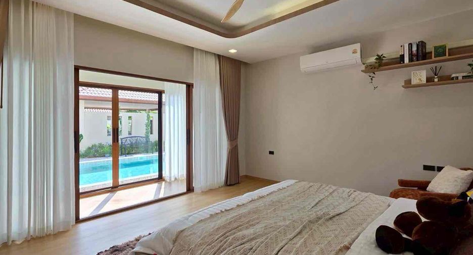 Villa en alquiler de 4 habitaciones en Bang Lamung, Chonburi