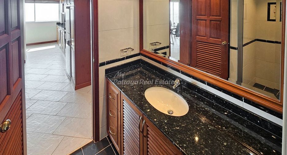 For sale 2 bedrooms condo in Bang Lamung, Chonburi