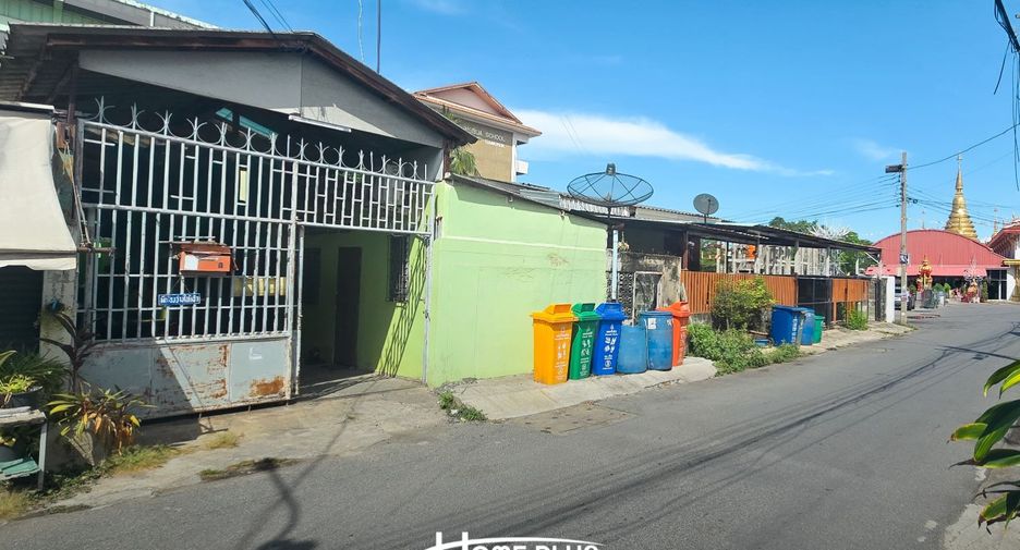 For sale 27 bedrooms retail Space in Lat Krabang, Bangkok