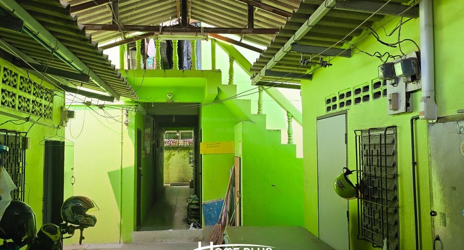 For sale 27 bedrooms retail Space in Lat Krabang, Bangkok