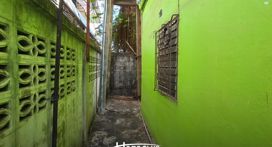 For sale 27 bedrooms retail Space in Lat Krabang, Bangkok