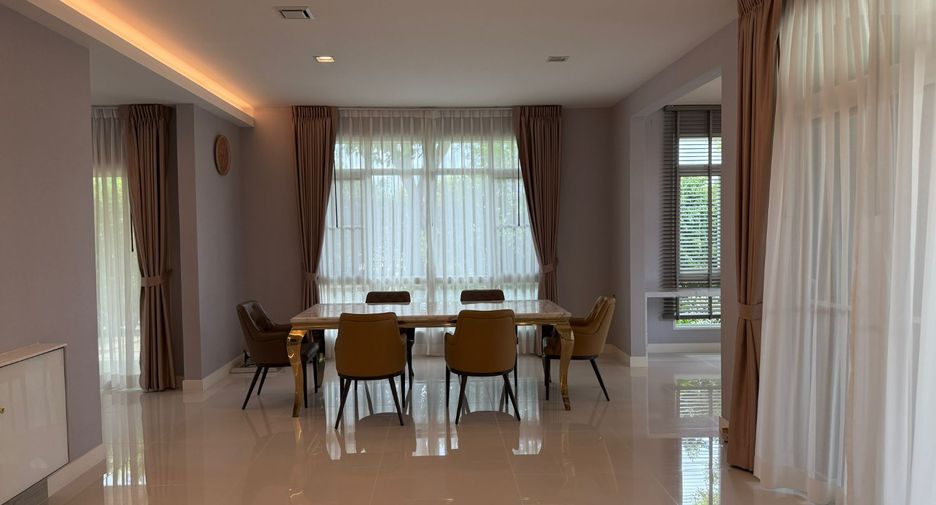 For sale 4 bedrooms house in Lat Krabang, Bangkok