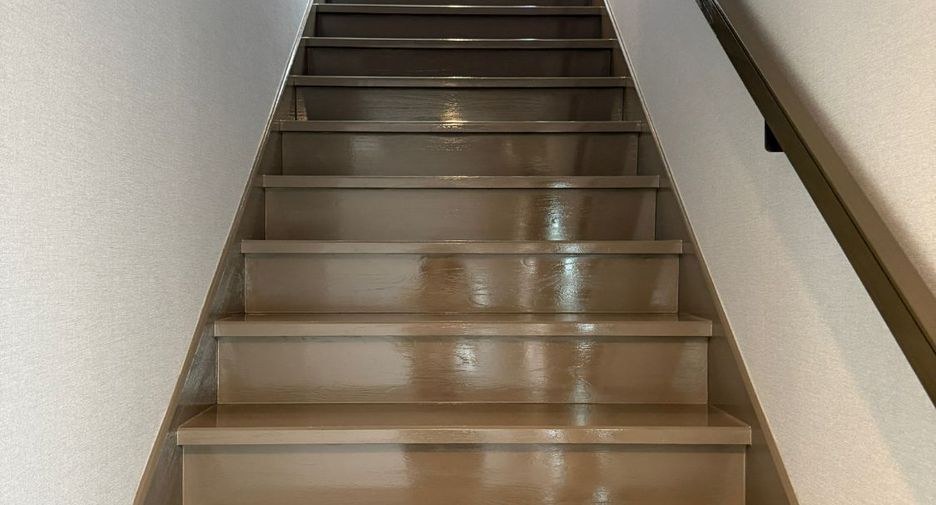 For sale 4 bedrooms house in Lat Krabang, Bangkok
