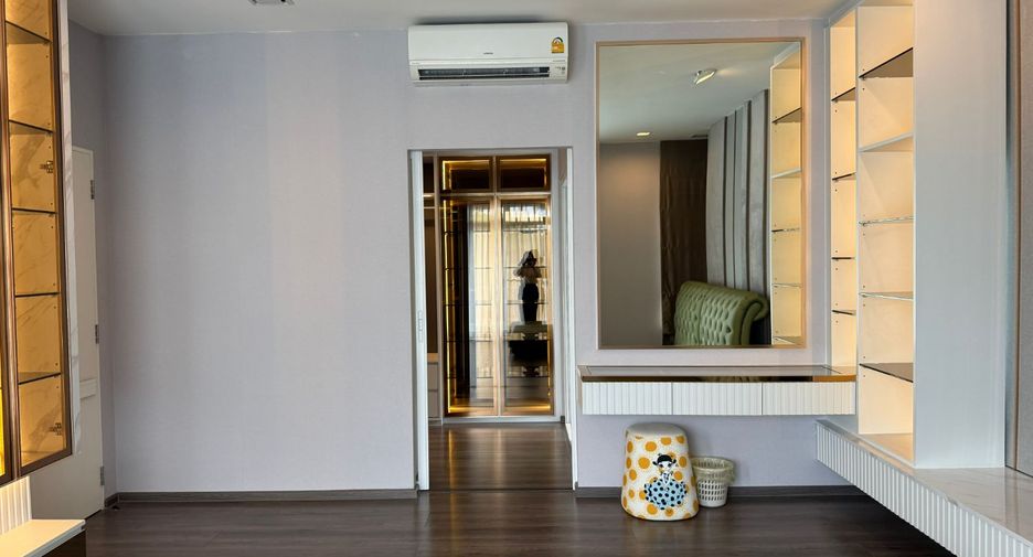 For sale 4 bedrooms house in Lat Krabang, Bangkok
