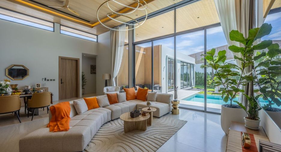 For sale 3 bedrooms villa in Mueang Phuket, Phuket