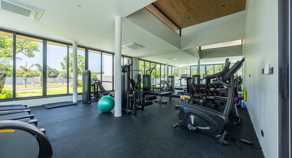For sale 3 bedrooms villa in Mueang Phuket, Phuket