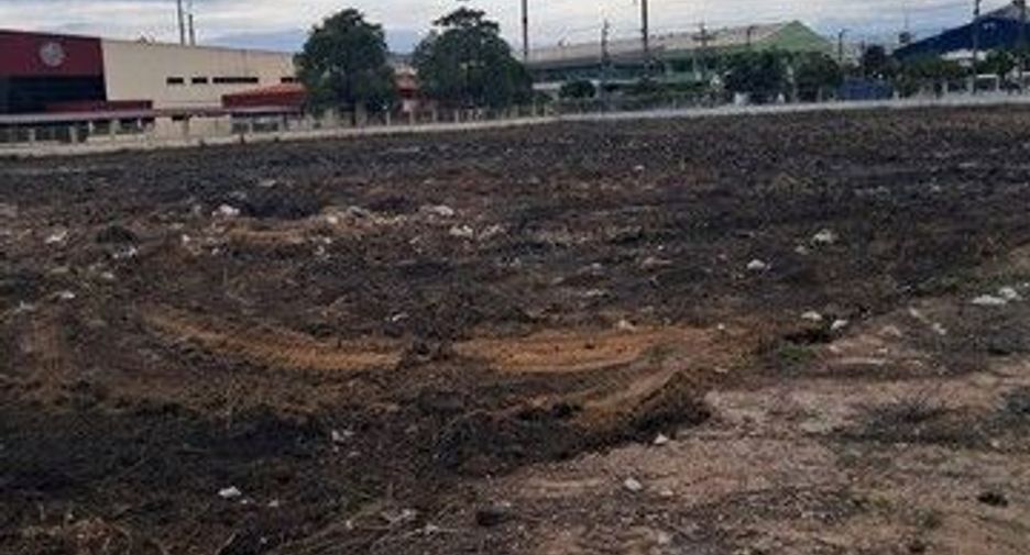 Terreno en alquiler en Lat Krabang, Bangkok