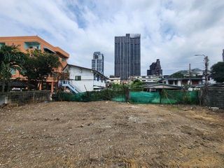 出租 土地 在 Phra Khanong, 曼谷