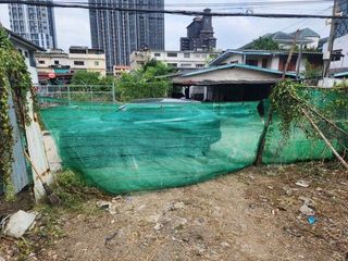 出租 土地 在 Phra Khanong, 曼谷