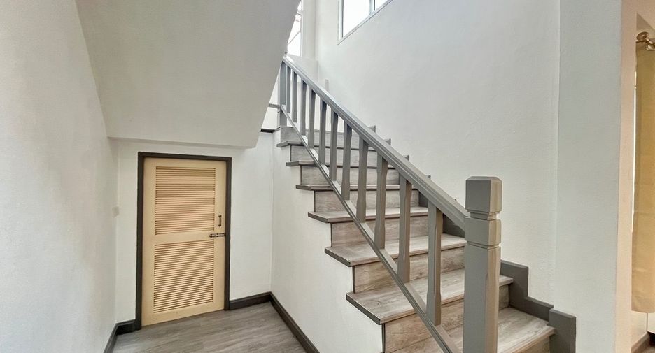 For sale 3 bedrooms house in Mueang Krabi, Krabi